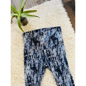 NWOT Old Navy Maternity Pants